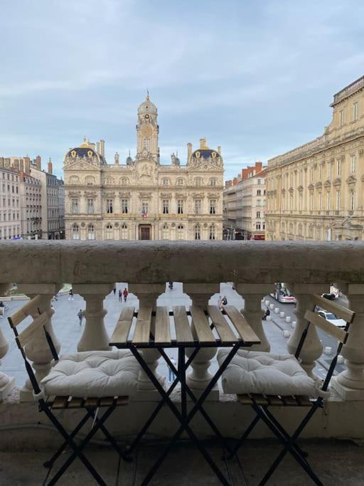 Grand Balcon Place Des Terreaux Lyon Eksteriør bilde